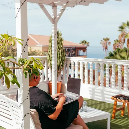 Hostel Ocean Nomads